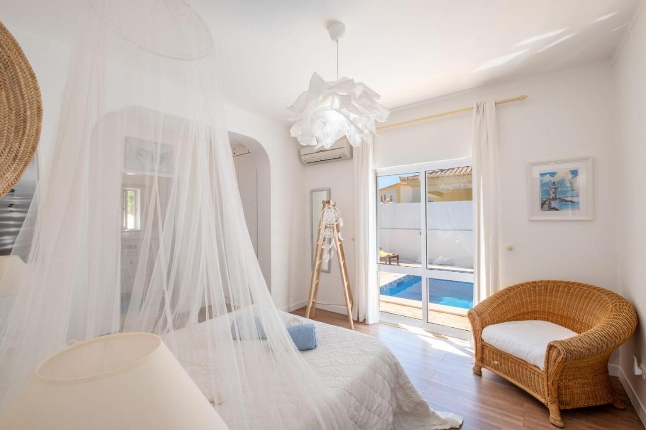 Villa O Canto Da Parra - Hot Jacuzzi - Swimming Pool - Wifi - By Bedzy Gale (Albufeira)